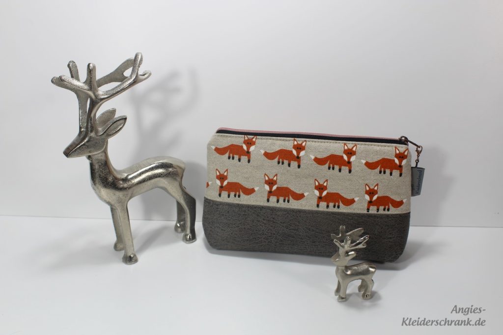 Angies Kleiderschrank, Stittasche