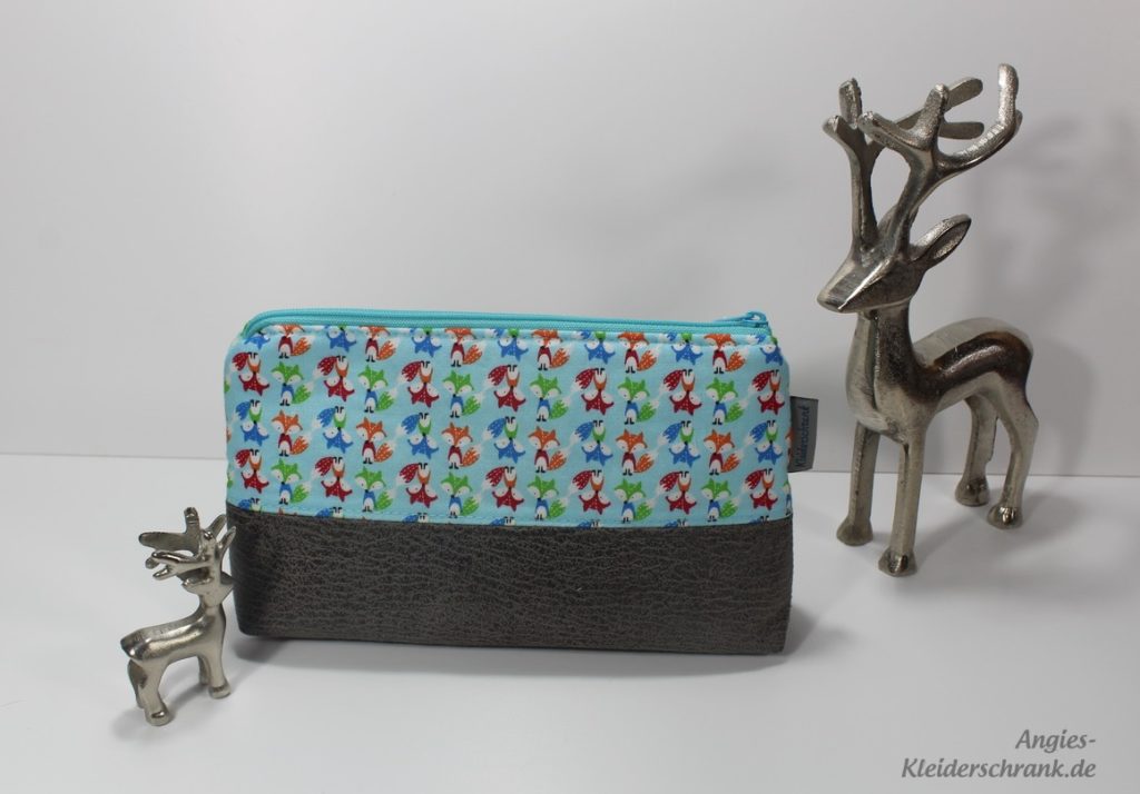 Angies Kleiderschrank, Stittasche