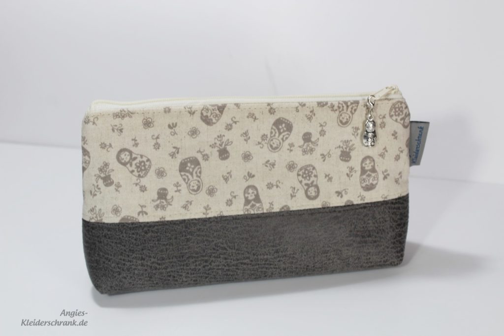 Angies Kleiderschrank, Stifttasche