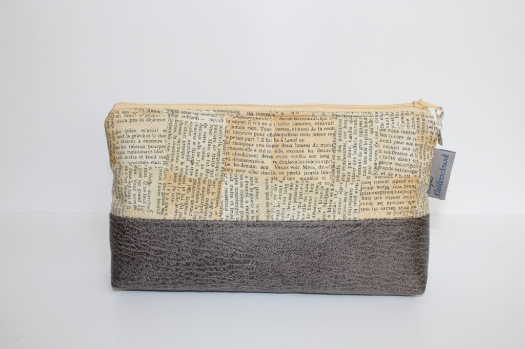 Angies Kleiderschrank, Stifttasche